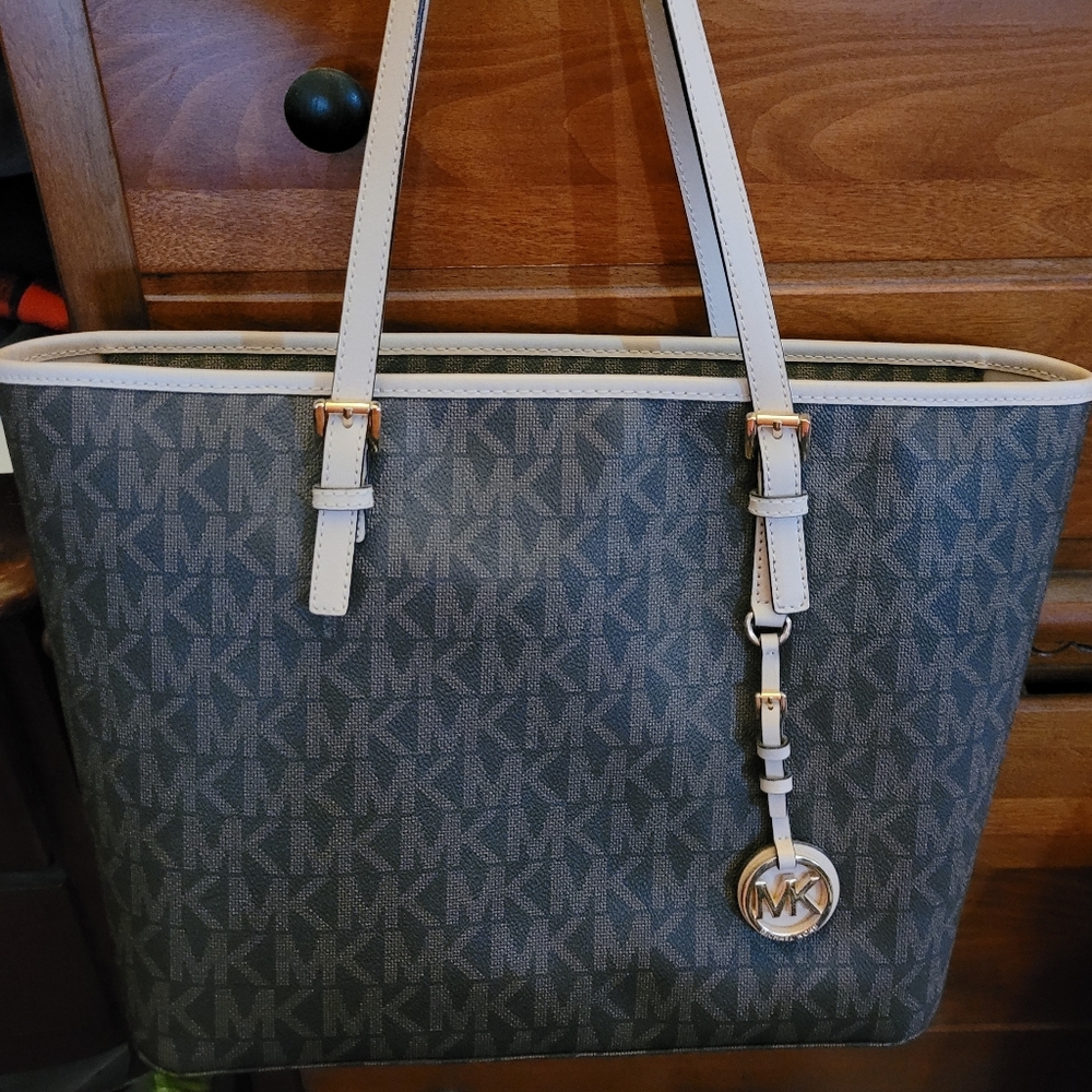 Michael Kors bag